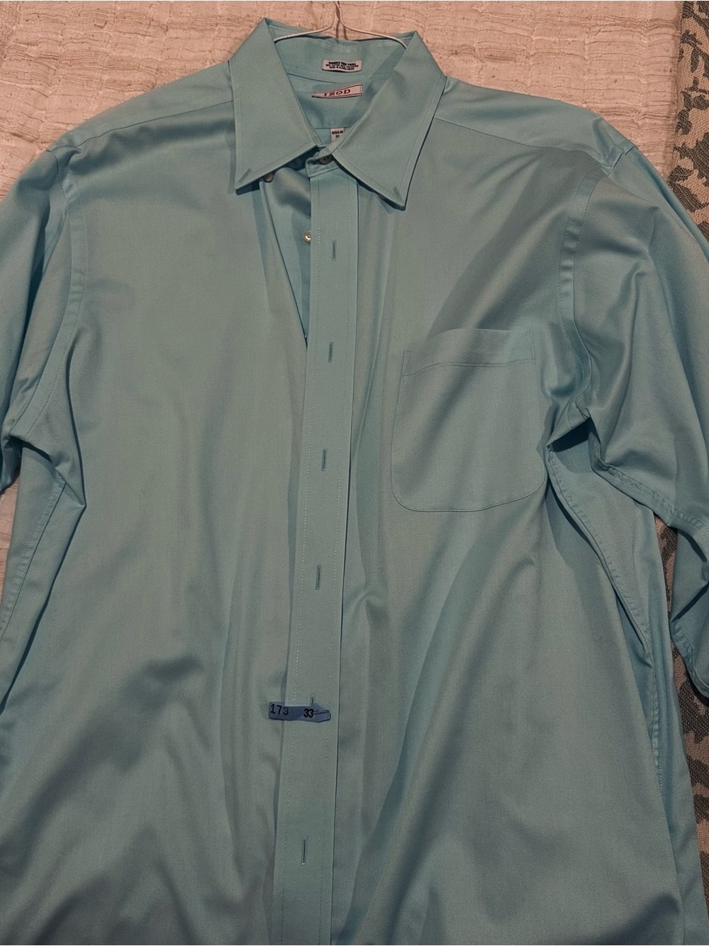 Izod Men's Light Aqua Dress Shirt - Point Collar Button-Up